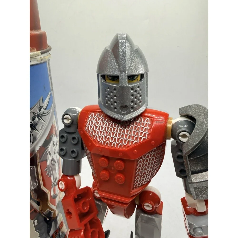 LEGO Knight’s Kingdom Castle Sir Adric 8704 Knight w/ Tin